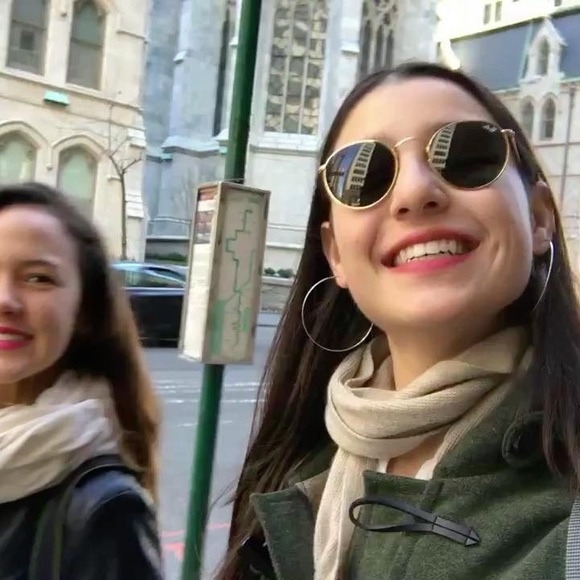 Meet your Posher, Evelyn - Picture 1 of 1